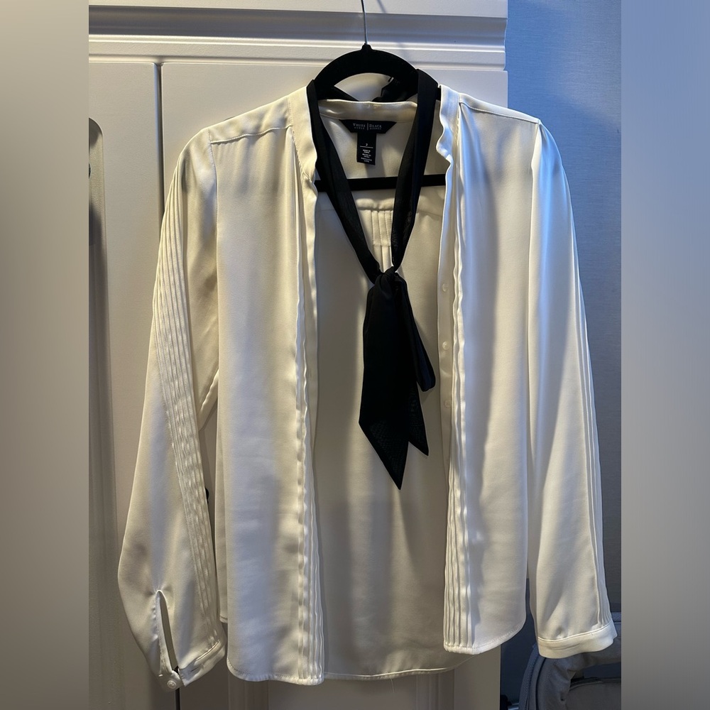 White House Black Market Blouse